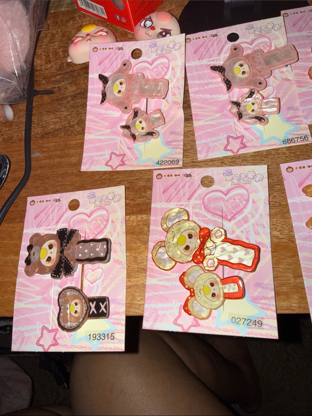 Baby 3 Confirmed Hair Clips - Picture 2 of 4